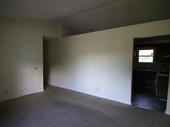 2nd image of 203 Al Oerter Dr