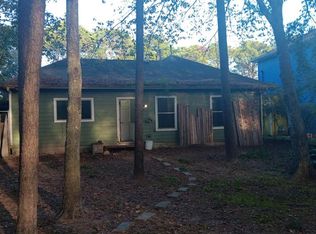 2040 Sunset Dr, Dickinson, TX 77539