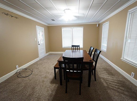 3rd image of 104 W Lawson St