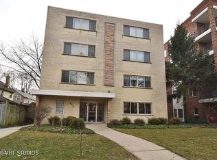 2710 Central St, Evanston, IL 60201