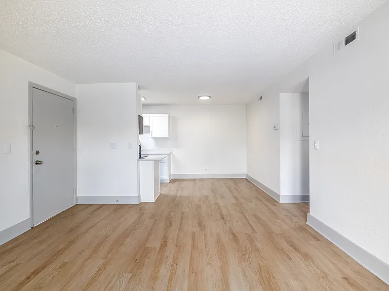 Stoney Trace Apartments — Photo 6