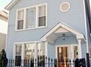2131 W Fletcher St, Chicago, IL 60618