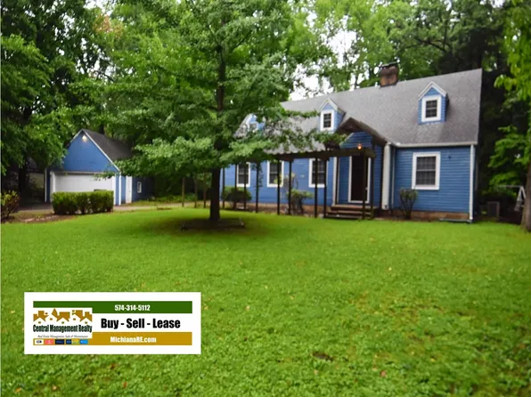 17967 Edgewood Walk, South Bend, IN 46635