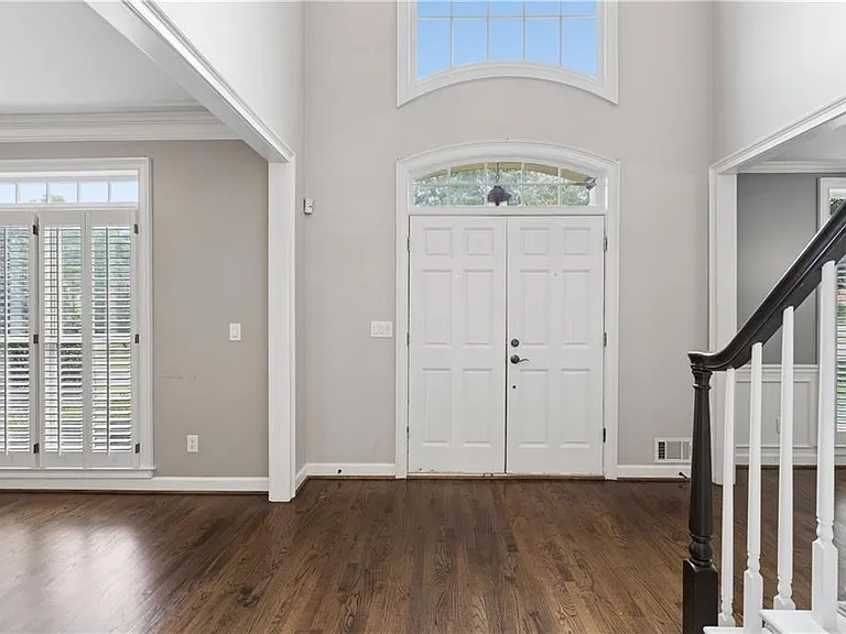 3296 Belmont Glen Dr SE — Photo 3
