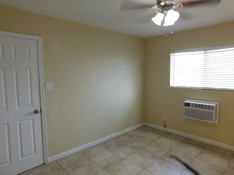 320 N 16th St #2 — Photo 13