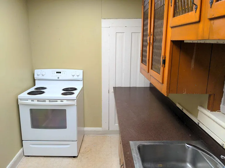 7 Washington St #2 — Photo 4