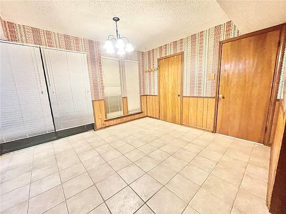 4th image of 26910 Jill Rd
