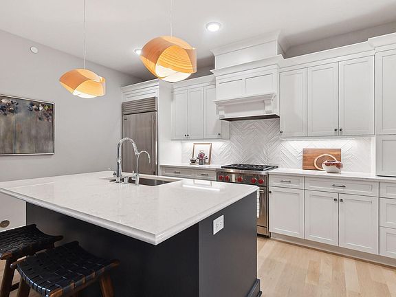 3rd image of 222 Ferndale Rd S Unit 303