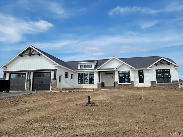 8835WATER Gaskin Rd, Clay, NY 13041