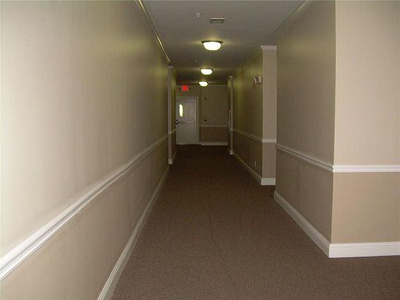 1975 Nocturne Drive
Third Floor