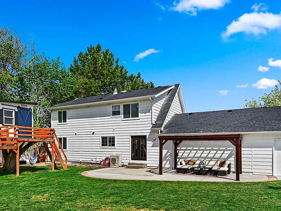 2nd image of 501 Donna Dr