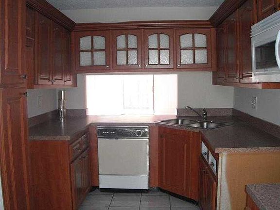 2nd image of 550 NW 214th St APT 102