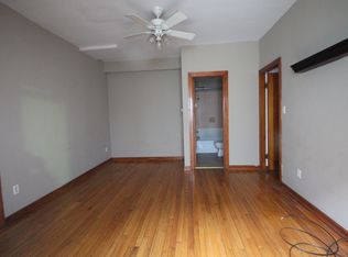 1610 Clawson St #A, Alton, IL 62002