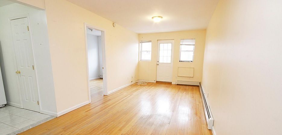 2nd image of 2530 14th St #3