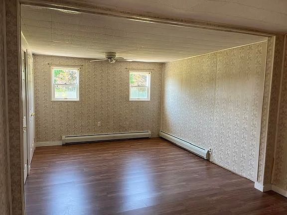 3rd image of 3 Chantecler Ct
