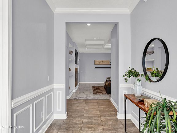 4th image of 3811 ARBOR MILL Circle
