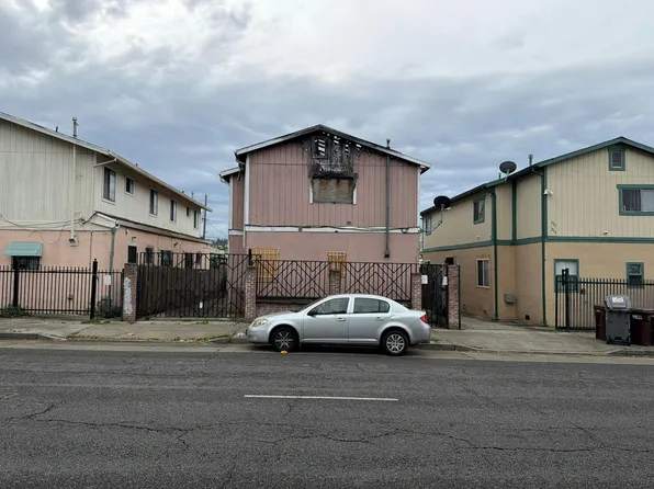 2718-2720 73rd Ave, Oakland, CA 94605