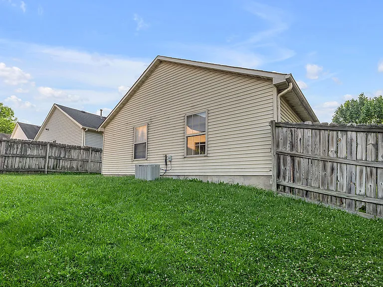 660 Morgan Hills Dr — Photo 33