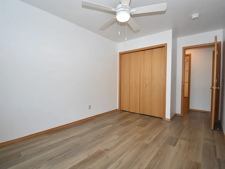 9 Michael Grove Ave — Photo 8
