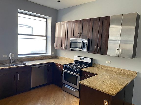 3rd image of 4715 S Michigan Ave APT 3