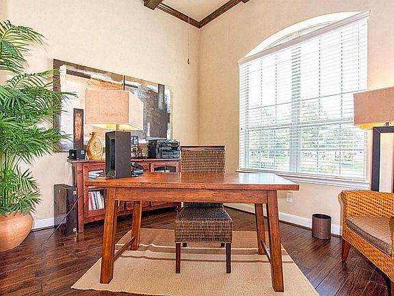5th image of 11917 Harmony Hall Ln