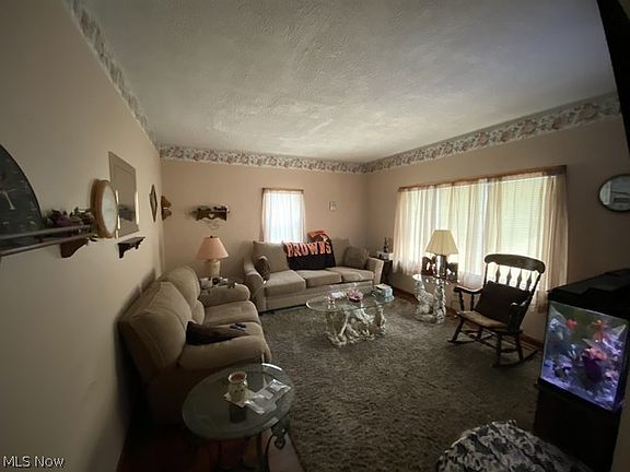 3rd image of 338 Tod Ave S