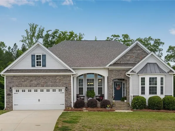 109 Broadwater Way, Stokesdale, NC 27357