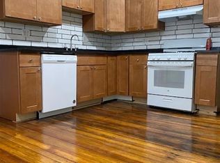 117 Harvard St APT 3, Cambridge, MA 02139