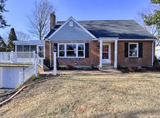 611 Wood St, Harrisburg, PA 17109