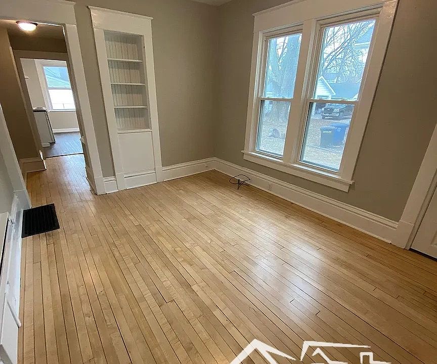 1st image of 668 Jefferson St #B