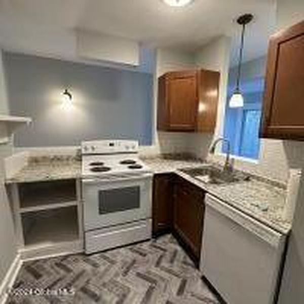 2nd image of 106 Philip Street