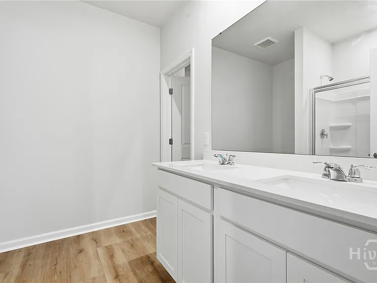 217 Crosstown Ave — Photo 24