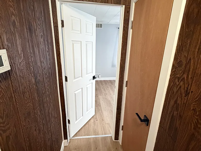 2735 Ohio St — Photo 12