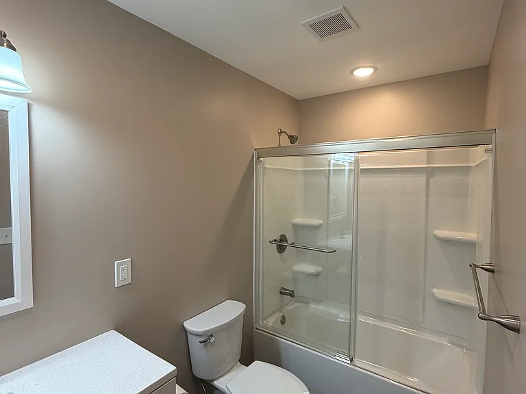 521 Warren St #2 — Photo 8