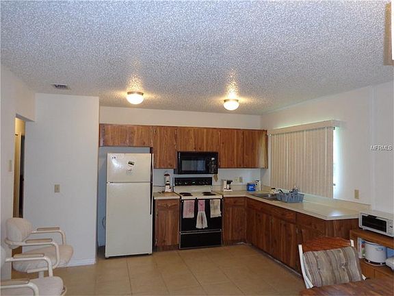 2nd image of 18189 Lake Worth Blvd