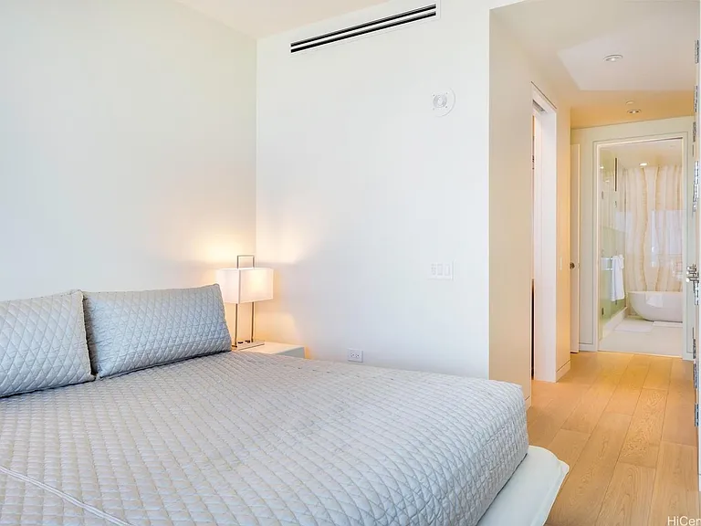 1118 Ala Moana Blvd #1203 — Photo 6