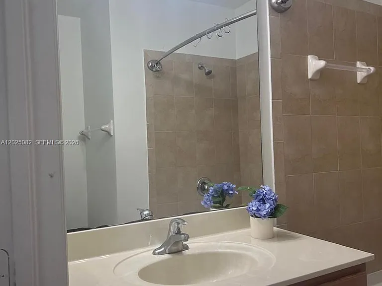 11601 NW 89th St #222 — Photo 17