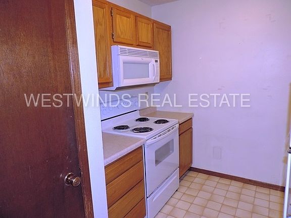 5th image of 415 Woodside Dr APT 01