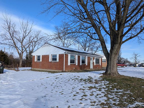 3rd image of 37 Twinbrook Dr
