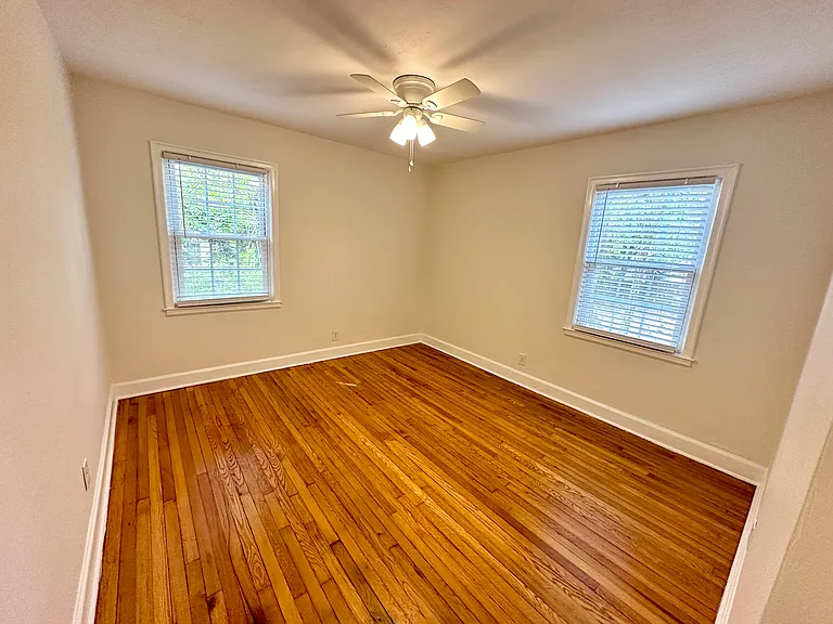 22 Sewanee Ave — Photo 16