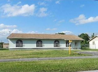 866 NW 8th St, Florida City, FL 33034