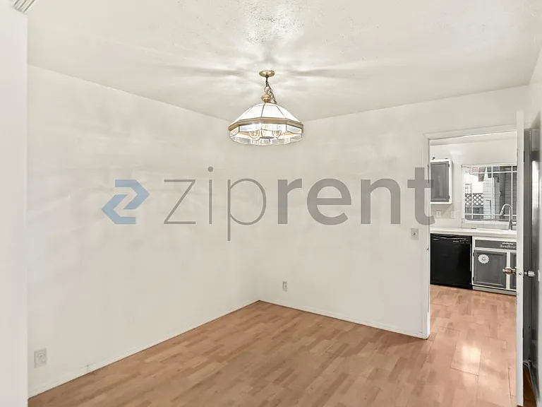669 Shirecrest Ct — Photo 18