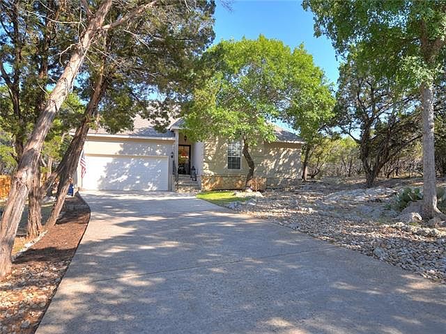 1st image of 10 Lakewood Cir