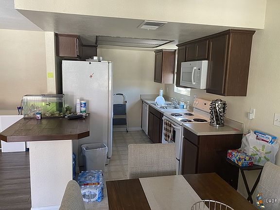 3rd image of 306 S Waterman Ave