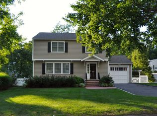 10 Bennett St, Rye, NY 10580