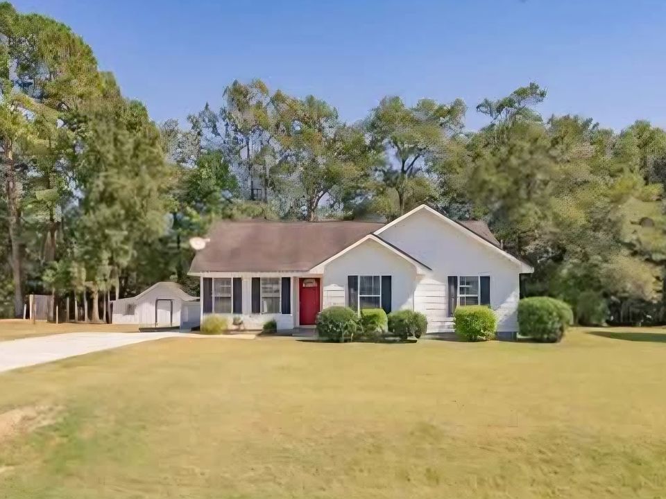 1st image of 136 High Pointe Dr