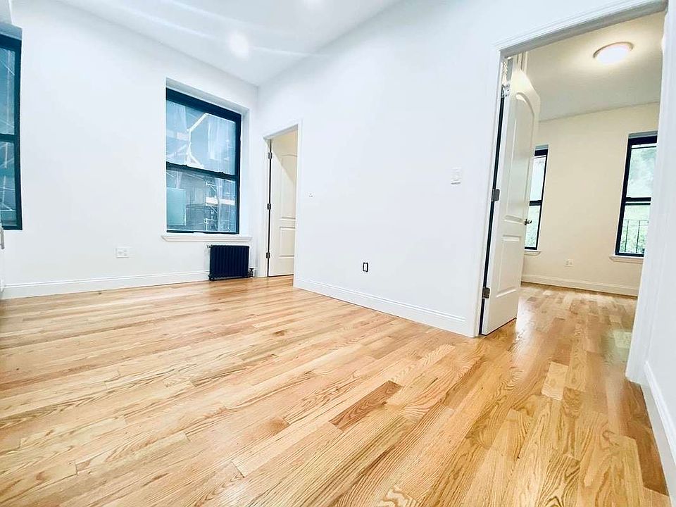 1st image of 18 1st Ave #40