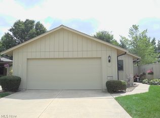 11533 Co Moor Blvd, Strongsville, OH 44149