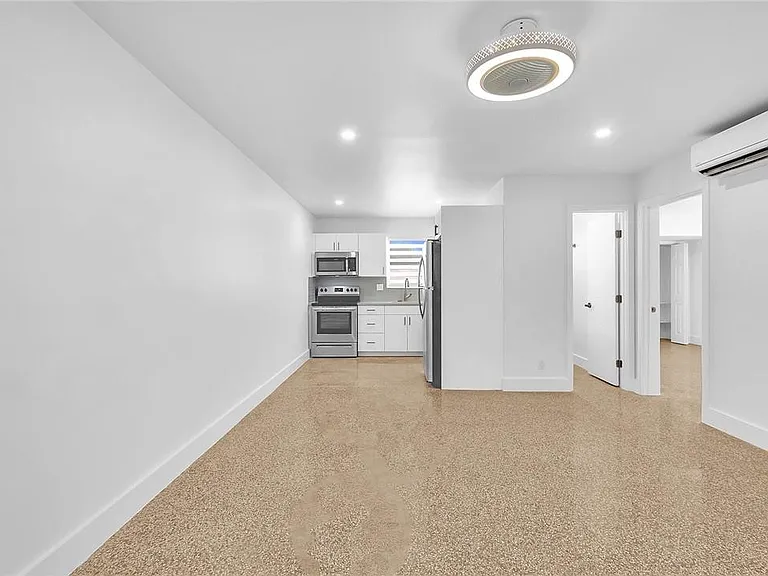 5122 NE 19th Ave #2 — Photo 7