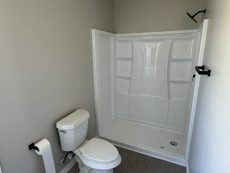 209 Bernard St — Photo 5